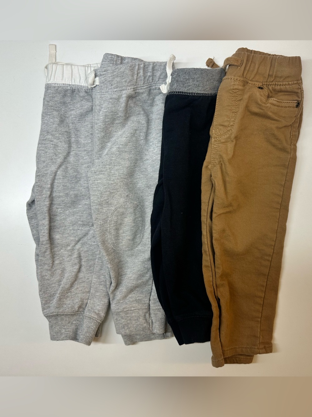 Carter’s 18 Month Pants Bundle – 4 Pairs 🩶🤎